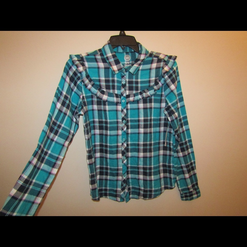 Blue,pink, and navy button up top